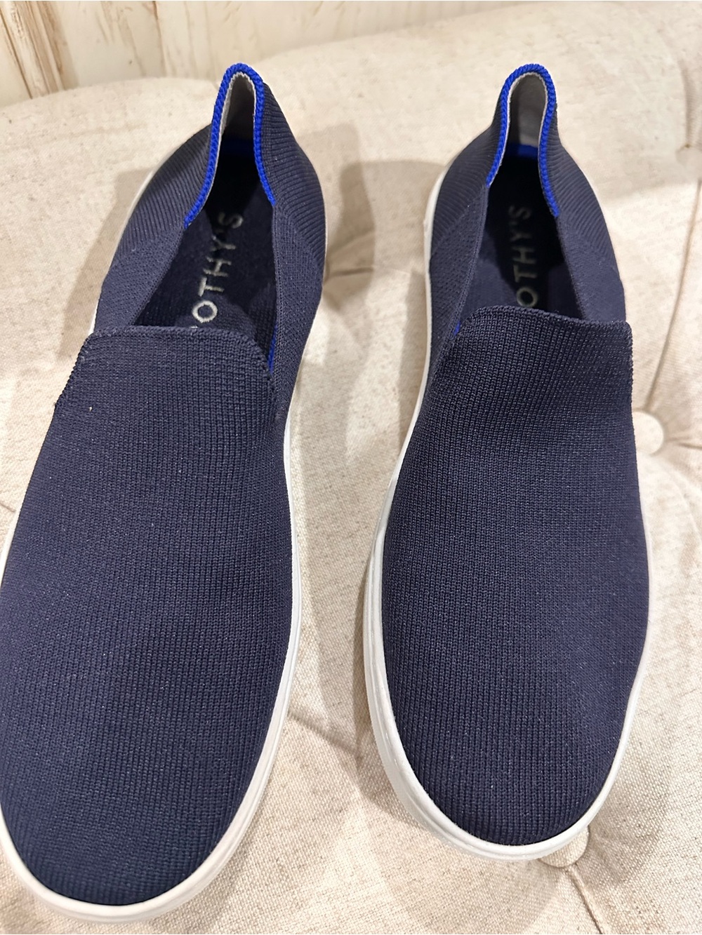 Rothy’s  Slip-On Knit Sneaker — Navy Blue size 9